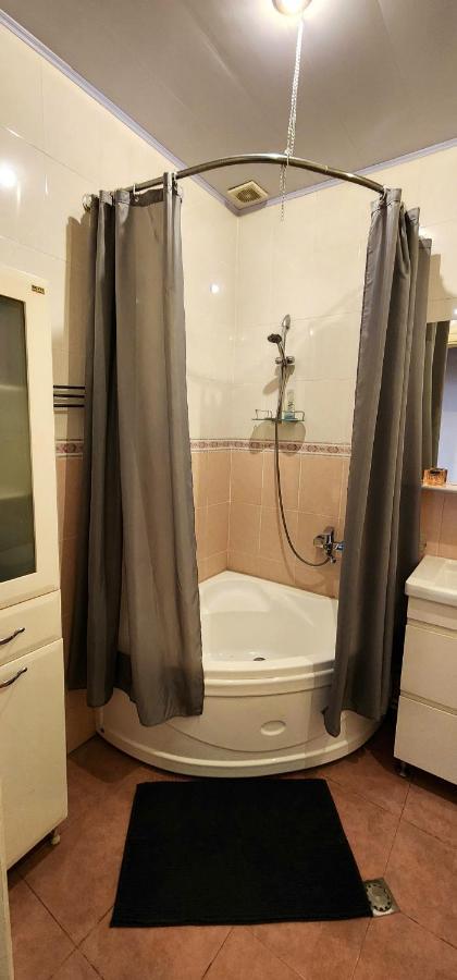 טביליסי Riverside Baratashvili Apartment מראה חיצוני תמונה